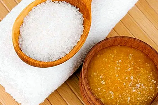 Как да се използва морска сол като естествен ексфолиант - красота