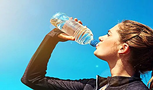 Hydrat hóa trong khi tập thể dục