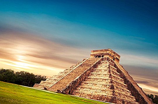 The wonderful Mayan legend of chocolate - curiosities 2024