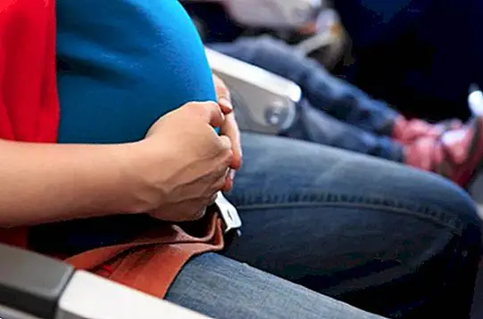 ฉันสามารถเดินทางโดยเครื่องบินได้จนกว่าจะถึงสัปดาห์ที่ฉันจะตั้งครรภ์ - การตั้งครรภ์