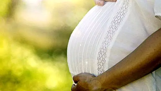Wenn Sie den Bauch einer schwangeren Frau bemerken - Schwangerschaft