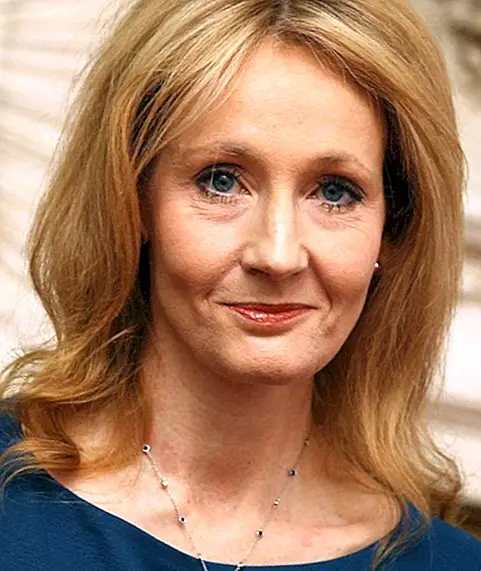 JK Rowling, an example of self-improvement for millions of women around the world