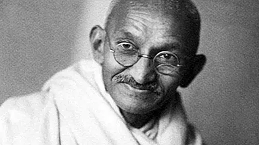 3 Gandhiho učenie, ktoré by ste mali použiť vo svojom každodennom živote