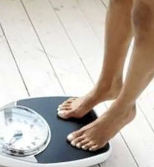 Ideal weight in women