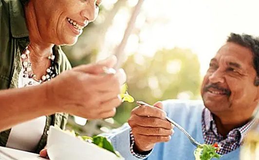 Voeding en voeding bij ouderen: eten en advies