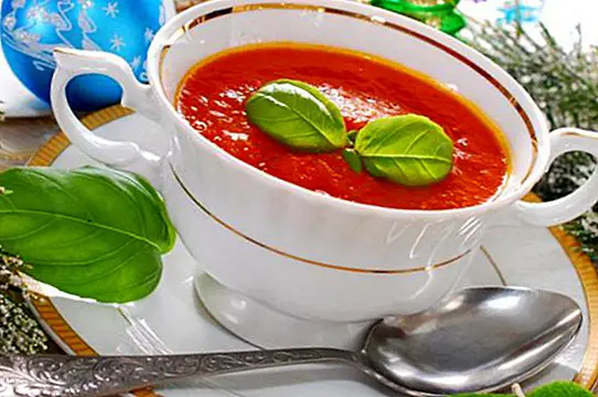 3 recipes of warm soups for Christmas