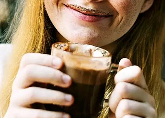 4 receitas de chocolate quente para o copo que você vai amar - Receitas