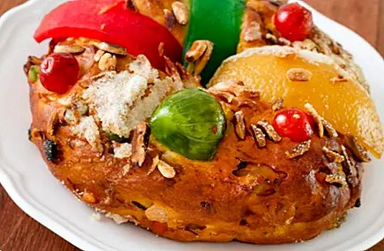 Bolo Rei, roscón de reyes portuguese. Christmas recipe - Recipes