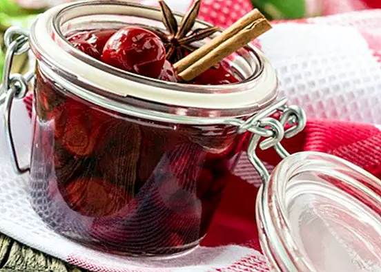 Kirsebær eller kirsebær syltetøy: deilig oppskrift lett å lage