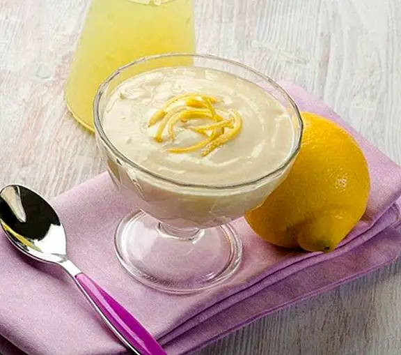 كيفية جعل موس الليمون منخفضة في السعرات الحرارية