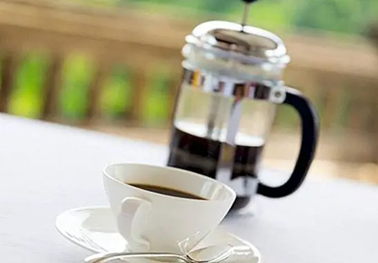 Kako napraviti kavu s francuskim aparatom za kavu (aparat za kavu) - recepti