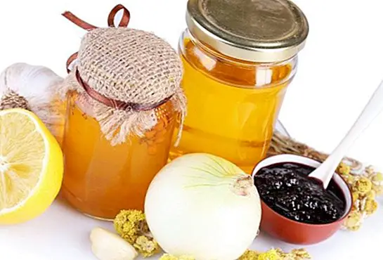 Remedy of garlic, onion and honey to cure flu and colds