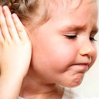 小児の中耳炎：それが何であるか、症状、原因および治療
