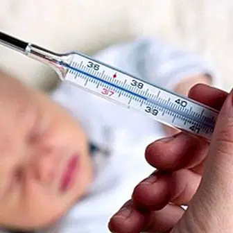 Gorączka u niemowląt: objawy alarmu i leczenia