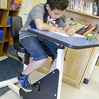 The bicycle desks: changing the desks by static bicycles