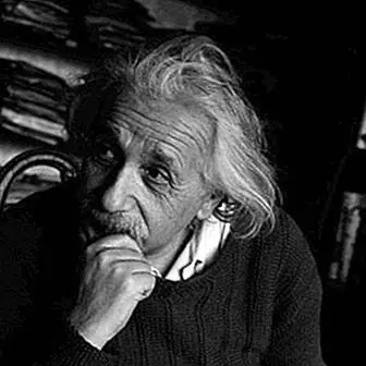 10 известни цитати на Айнщайн, които са най-вдъхновяващи