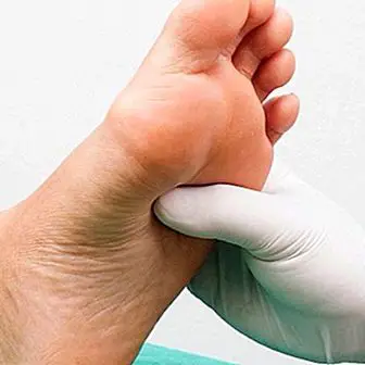 Ako sa starať o diabetickú nohu a tipy, aby ste sa vyhli komplikáciám
