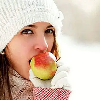 The winter fruits and their benefits