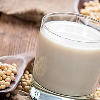 Sojamelk: fordele, egenskaber og opskrift af soja vegetabilsk drikke
