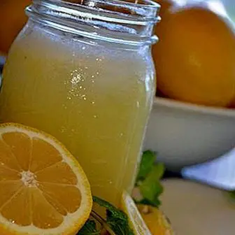 Os benefícios de beber limonada todos os dias