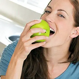 Wie man Obst und Gemüse isst (und Tipps, um mehr zu essen)