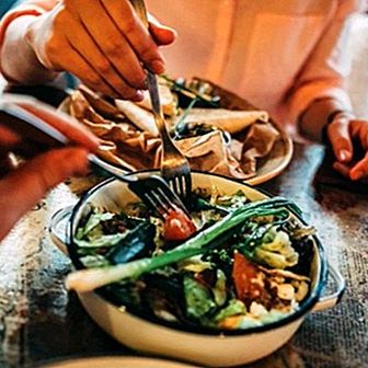 Τι να φάτε με λιπώδη ήπαρ: φαγητό και δίαιτα για να ακολουθήσετε
