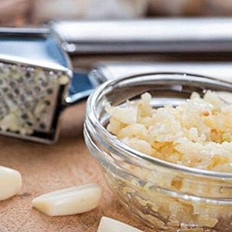 The incredible benefits of eating crushed or crushed garlic
