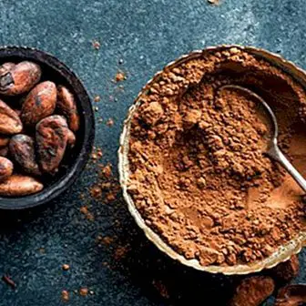 Bitter eller ren kakao: hvorfor det er så sunt og fordeler