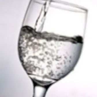 Berapa banyak gelas air yang anda minum sehari?