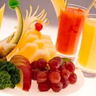 Sucos de frutas naturais e embalados