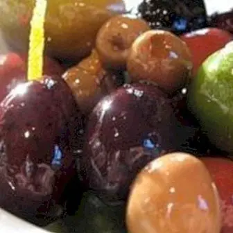 Olives: benefits and properties