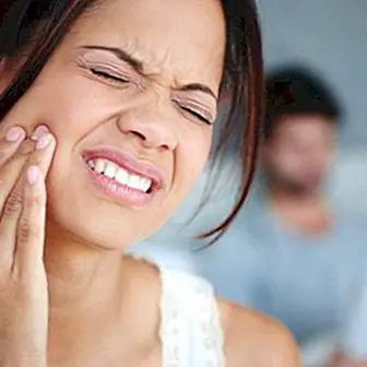 Natural tips to recover from the extraction of wisdom teeth