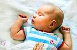 Zašto ne biste trebali spavati bebu naopako - bebe i djecu