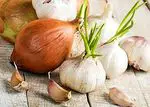 Eliminating bad breath from garlic or onion is easy with these tips