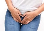 Kaj je genitalni herpes, simptomi in kako ga preprečiti?