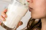 Hvorfor bør du ikke drikke mælk uden lactose, hvis du ikke har intolerance - ernæring og kost