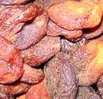 Dried peach: benefits and properties
