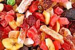 Os benefícios de comer frutas desidratadas