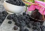 Blackberry jam: resepti askel askeleelta