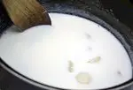 Hoe knoflookmelk te maken