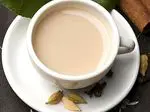 الشاي الأسود مع حليب اللوز: وصفة وفوائد