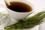 एक हॉर्सटेल चाय, लाभ और contraindications कैसे बनाएं - प्राकृतिक उपचार